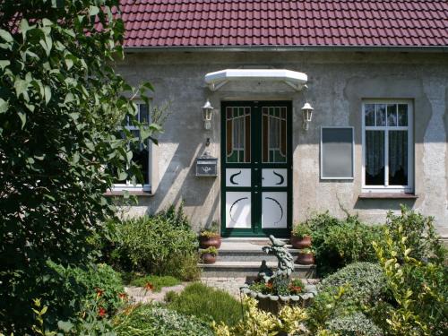 Kroepelin Apartment | Romantische Ferienwohnung in Boldenshagen , cleaning included