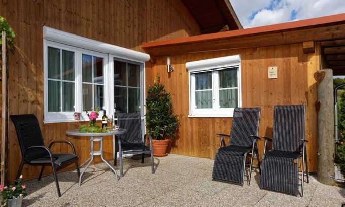 Thurmansbang Apartment | Romantisches Ferienhaus mit Terrasse für den Urlaub zu zweit!
