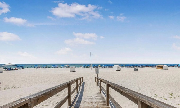 Orange Beach Condo | Romar Lakes 103B