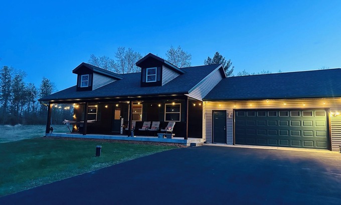 Nekoosa House | Rome Ranch Retreat – Golf+Lake+Pool+ATV+Dog