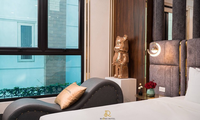 Hoang Mai Hotel | Romeo 2 Hotel HN by Bay Luxury