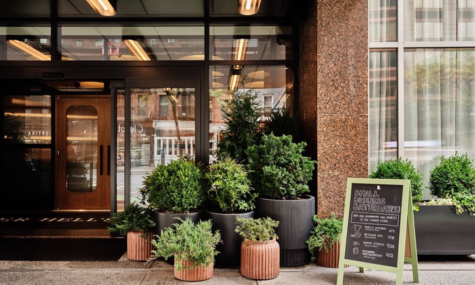 Central New York City Hotel | Romer Hell's Kitchen