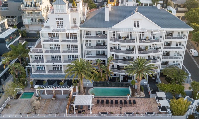 Green Point Apartment | Romney Park Luxury Apartments