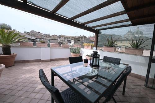 Ronciglione Apartment | Ronciglione Home di F & E
