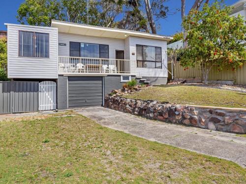 Nelson Bay House | Ronem Cottage 5 Gloucester Street