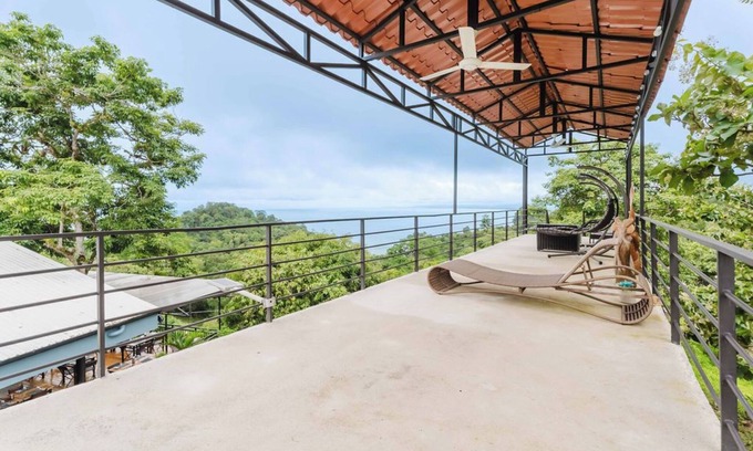 Manuel Antonio Hotel | Ronny's Flat Manuel Antonio