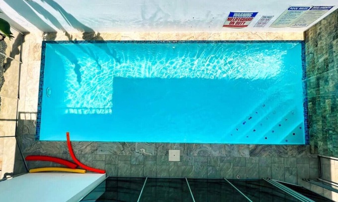 Parcelas Suarez Villa | Rooftop Beachhouse w/Heated Pool