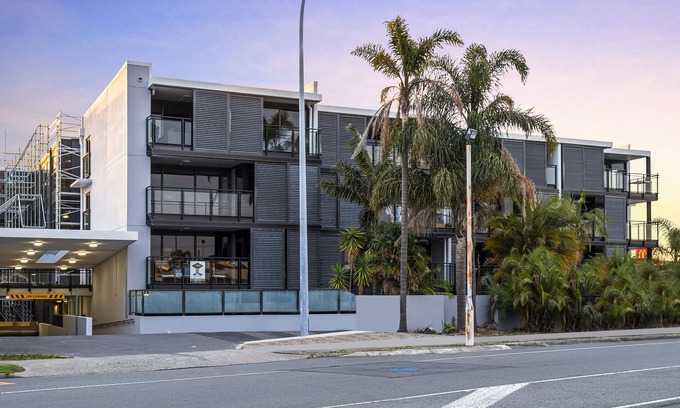 Mount Maunganui Cottage | Rooftop Retreat - Mount Maunganui Holiday Home