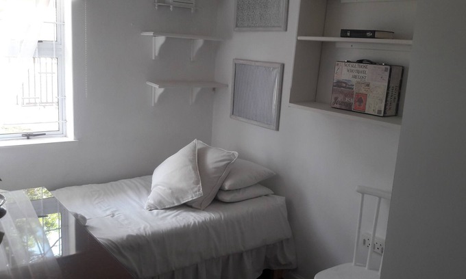 Flamingo Vlei Bed & Breakfast | Room 2 @ HOMESTAY ON BLOUBERG NATURE RESERVE