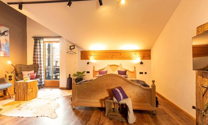 Bad Hindelang Cottage | Room 4 - Desiree's Dahuim