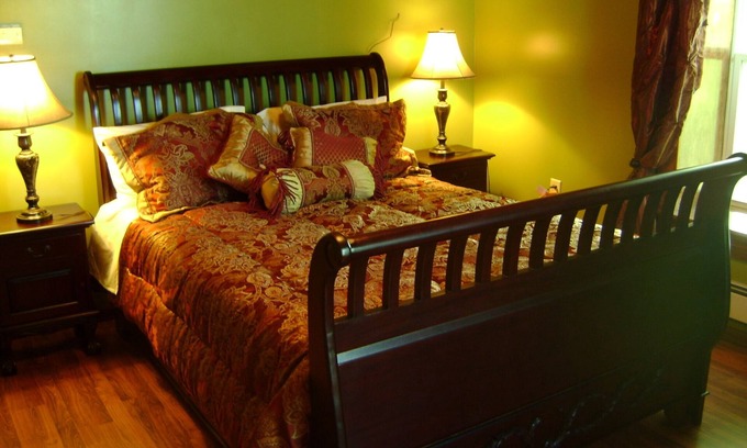 Fort Plain Bed & Breakfast | Room #8 We are only 30 min. away from "BASEBALL HALL OF FAME" in Coopers Town .