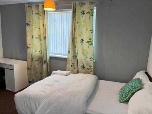Tipton Apartment | Room A at StanBros
