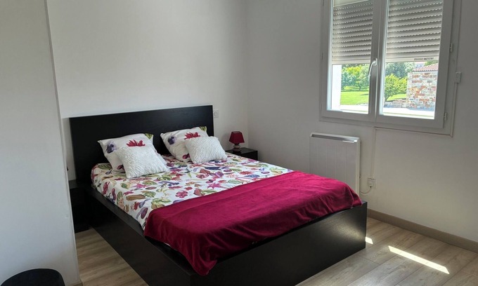 Elne Bed & Breakfast | Room at home near sea and shops