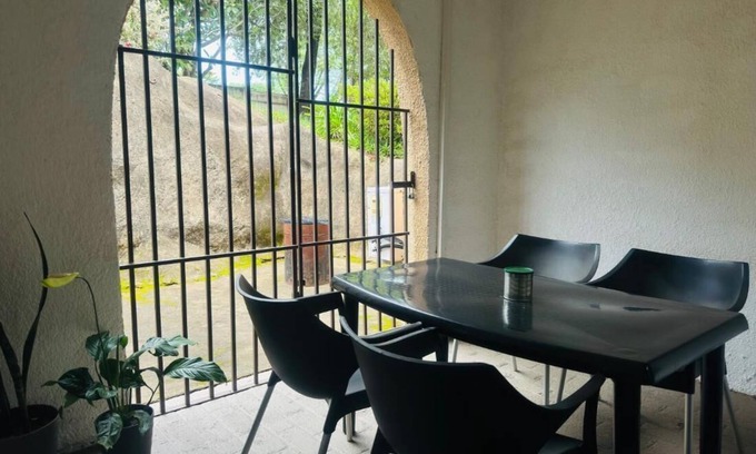 White River House | Room-busa House One Bedroom Unit