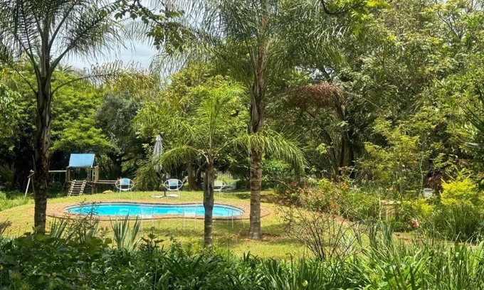 White River House | Room-busa House Self Catering Guest Hous