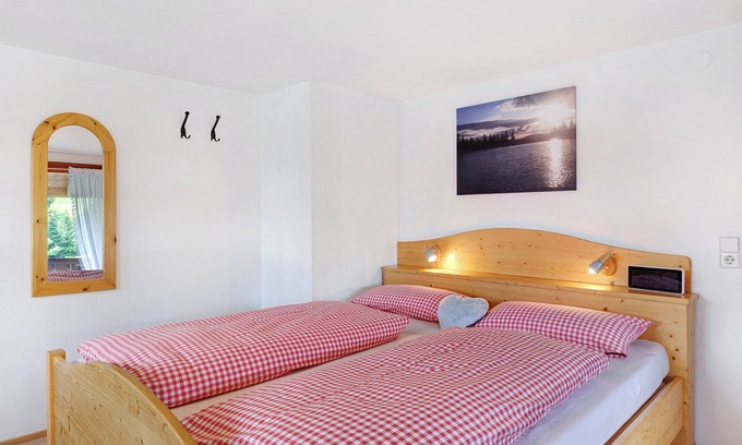 Todtnauberg Apartment | Room 'Ebnehof' with Mountain View, Shared Garden and Wi-Fi