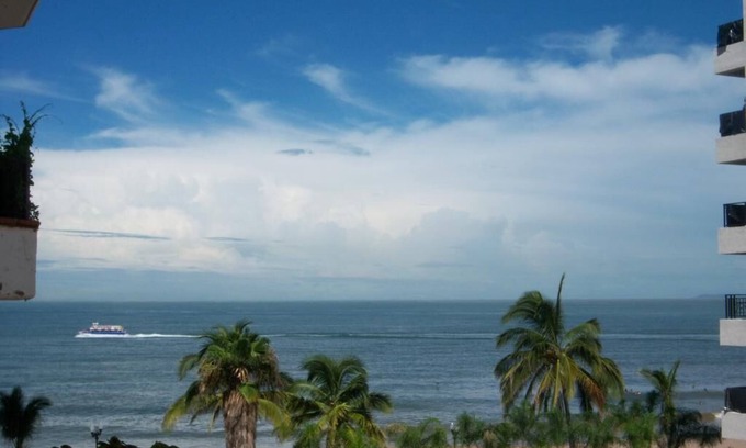Emiliano Zapata House | Room in Apartment - Vallarta Jr Suites in the Exclusive Zona Romantica