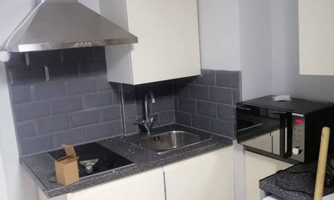 Woolwich Common Apartment | Room in Chalet - Aa Guest Rooms