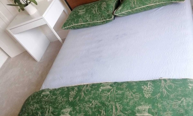 Gatley House | Room in Gatley