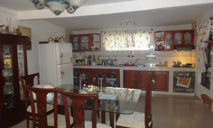 San Andres House | Room in Guest Room - Green Sea Villa Helen Inn, Kilometer 4 Circunvalar