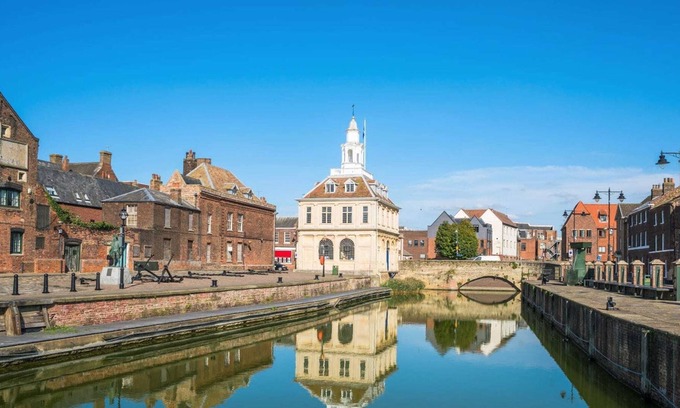 King's Lynn Apartment | Room in House - Private En-suite Room In Town, Close To Hospital