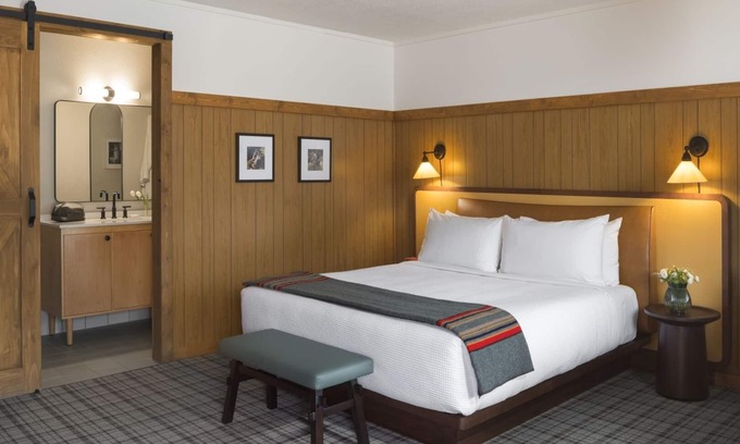 Jackson Hotel | Room in Rustic Lodge w/All-Season Pool, Ideal for Couples in Jackson Hole