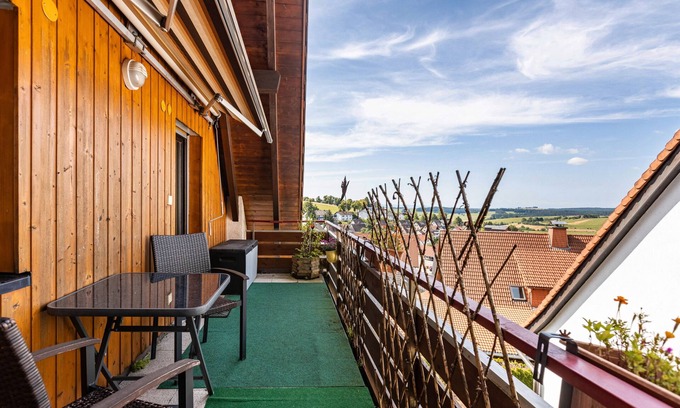 Bonndorf Apartment | Room 'Mit Balkon' with Balcony and Wi-Fi