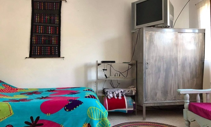 Gustavo A. Madero Bed & Breakfast | Room near CdMx Airport, customs, UNAM Aragon dental clinic