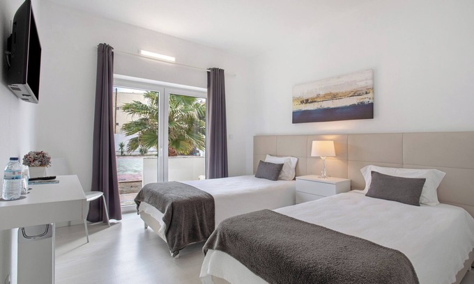 Ribamar Apartment | Room 'Twin 7' with Balcony and Wi-Fi