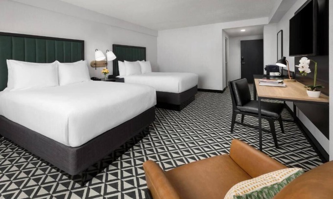 Brookline Hotel | Room with 2 Queen Beds at Arcadian Hotel! Near Boston Marathon Route!