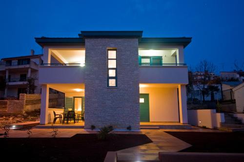 Pjescana Uvala Apartment | Rooms and Apartments Villa Dama