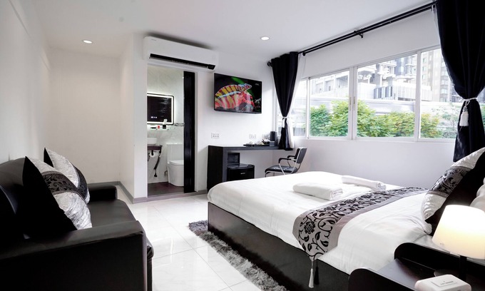 Wattana Hotel | rooms are all city view