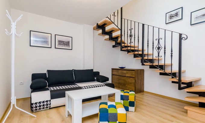 Gruz House | Rooms Baza