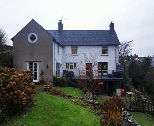 Cynwyd Bed & Breakfast | Rooms by the River at Glan Aber