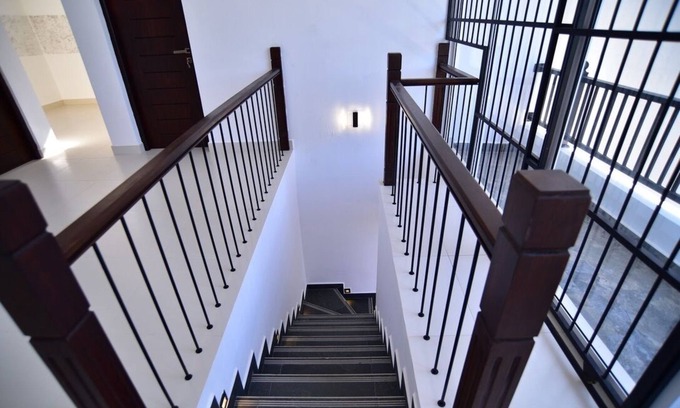 Seeduwa - Katunayake Apartment | Rooms in Apartment with AC in Katunayake - 8 bedrooms