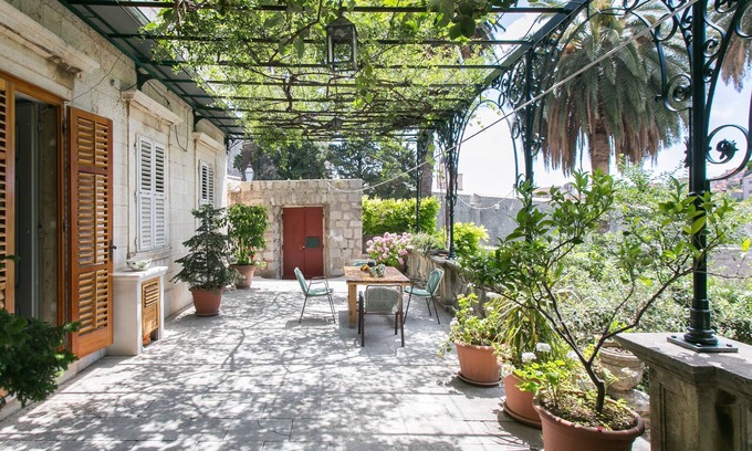 Pile House | Rooms Posat