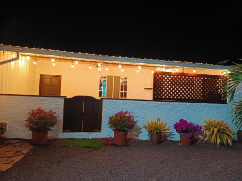 Puerto Baquerizo Moreno House | Rooms with private bathroom and kitchen