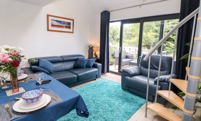 Cromford Cottage | ROOMS WITH A VIEW, pet friendly, with a garden in Wirksworth
