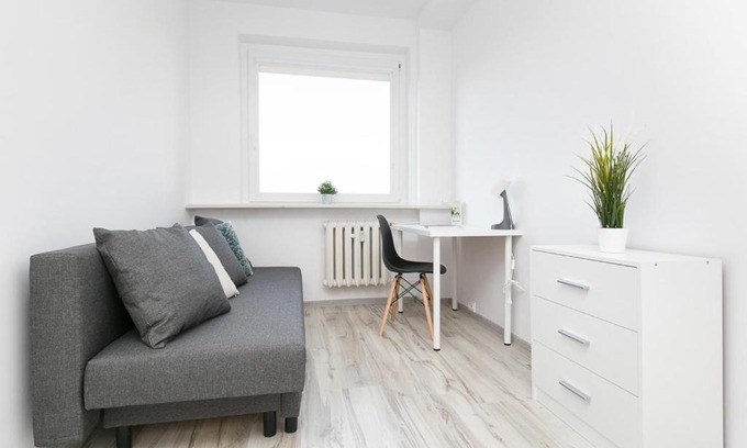 Zaspa House | Rooms4Less