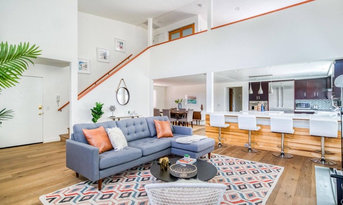 Marina Peninsula Apartment | Roomy Marina Del Rey 3BR, nr Beach, Shops & Canals, by Blueground