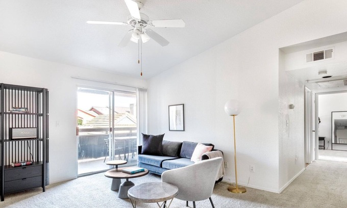 Milpitas Apartment | Roomy Milpitas 2BR w/ W/D, Gym, Pool + Spa, near freeways, by Blueground
