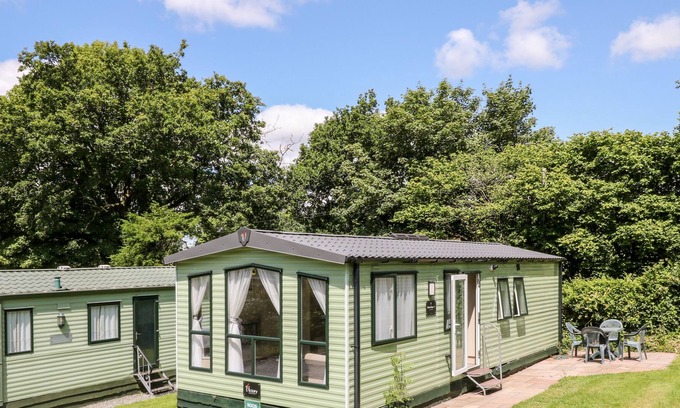 Tavistock House | ROOS TOR, family friendly, with a garden in Moortown