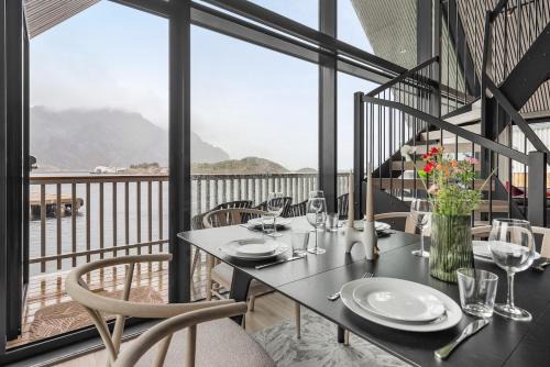 Henningsvaer Apartment | Rorbuleilighet 1J Henningsvær