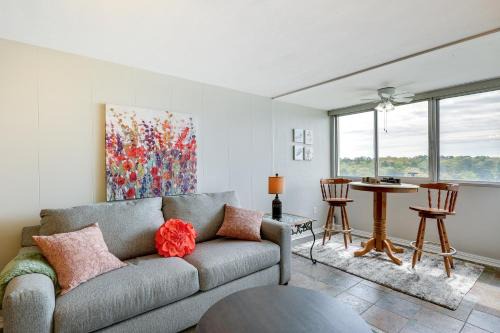 Mid America Apartment | Rorys Roost Hot Springs Condo on Lake Hamilton!