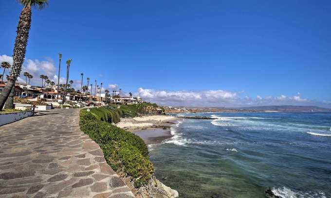 Las Gaviotas House | Rosarito Beach Home in Las Gaviotas w/Ocean Views