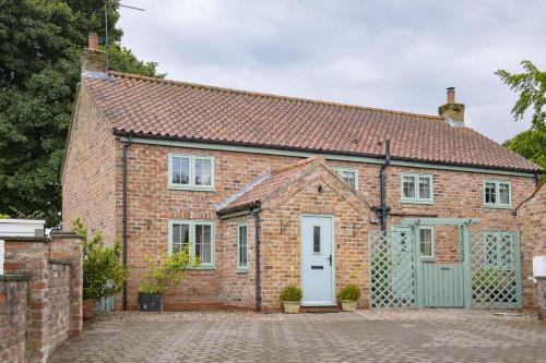 Huggate House | Rose Cottage