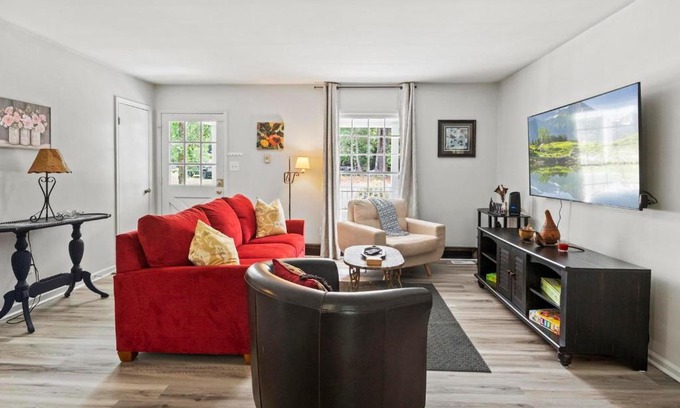 Knightdale House | Rose Garden - Delightful Private and Peaceful Home