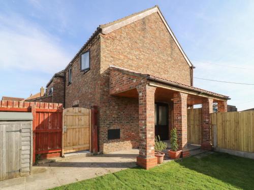 Barlby House | Rose