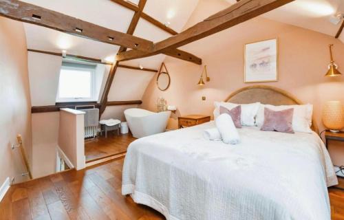 Frome House | Rose & Star Cottage