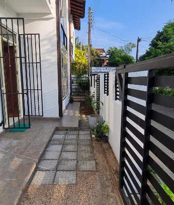 Malabe House | Rose Villa